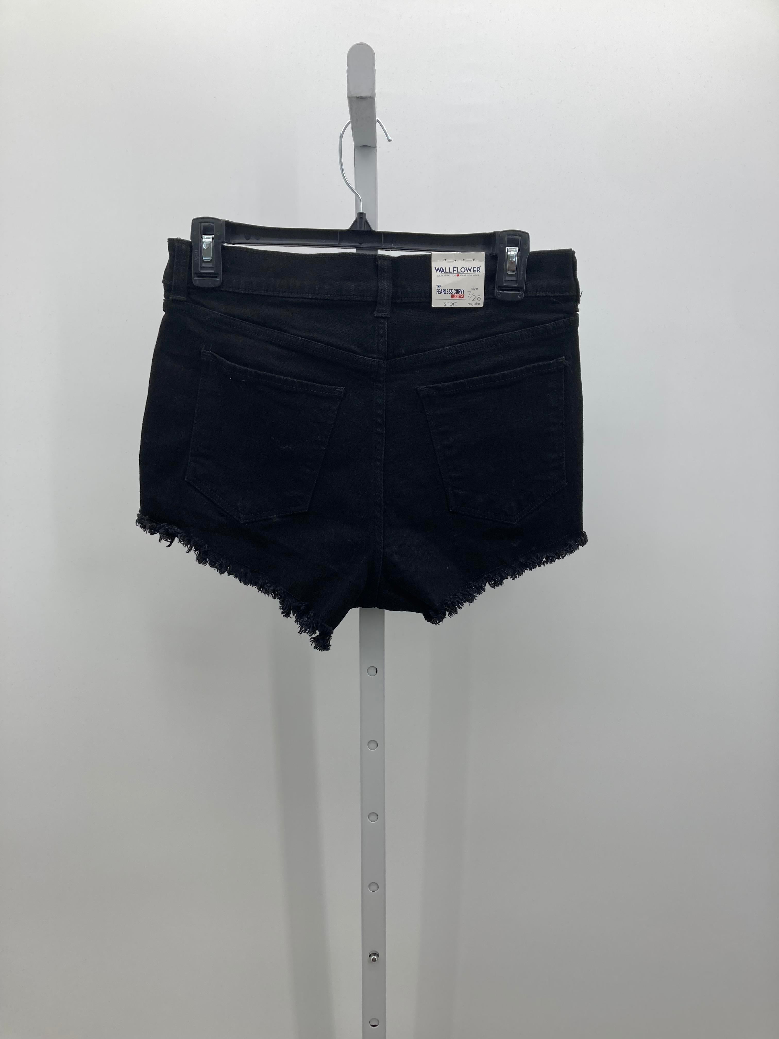 Wallflower Size 7 Juniors Shorts