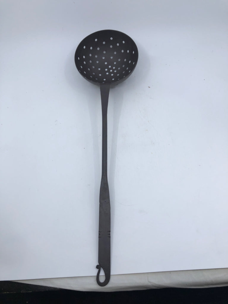 HEAVY METAL VTG SPOON.