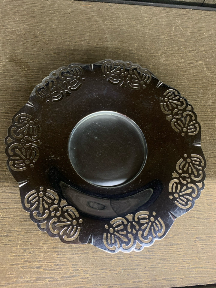 VTG METAL FLORAL EDGE CUTOUT SERVING DISH.
