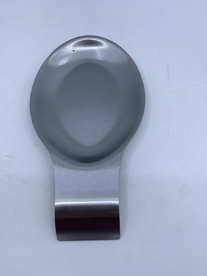 LARGE METAL SPOON REST.