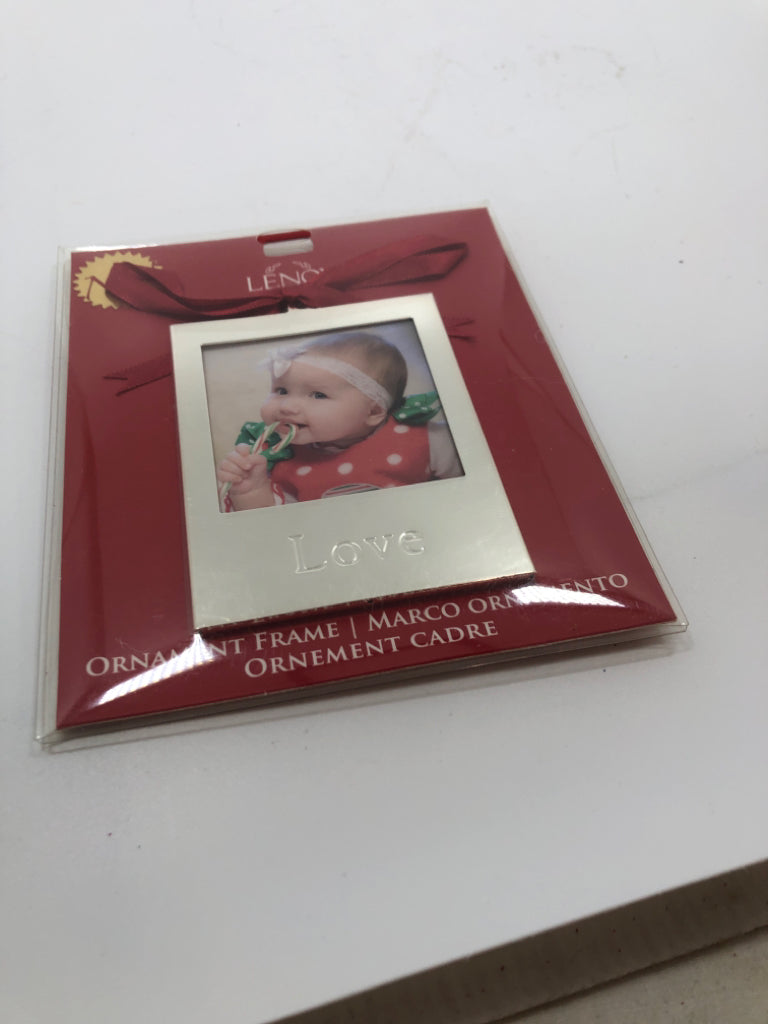 NIP LENOX "LOVE" ORNAMENT.