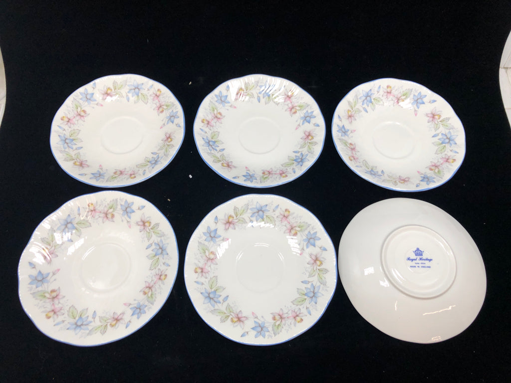 19PC VTG BLUE FLORAL TEA SET SRV FOR 6.
