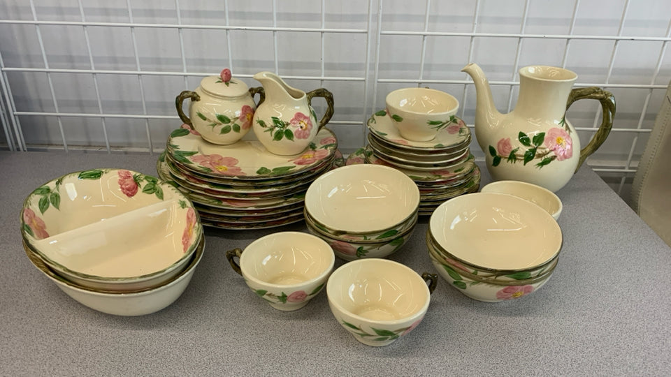 32PC SVC FOR 4 VTG DESERT ROSE.