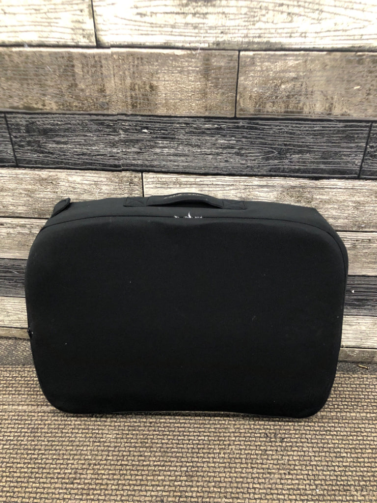 BLACK MEMORY FOAM LAP DESK.