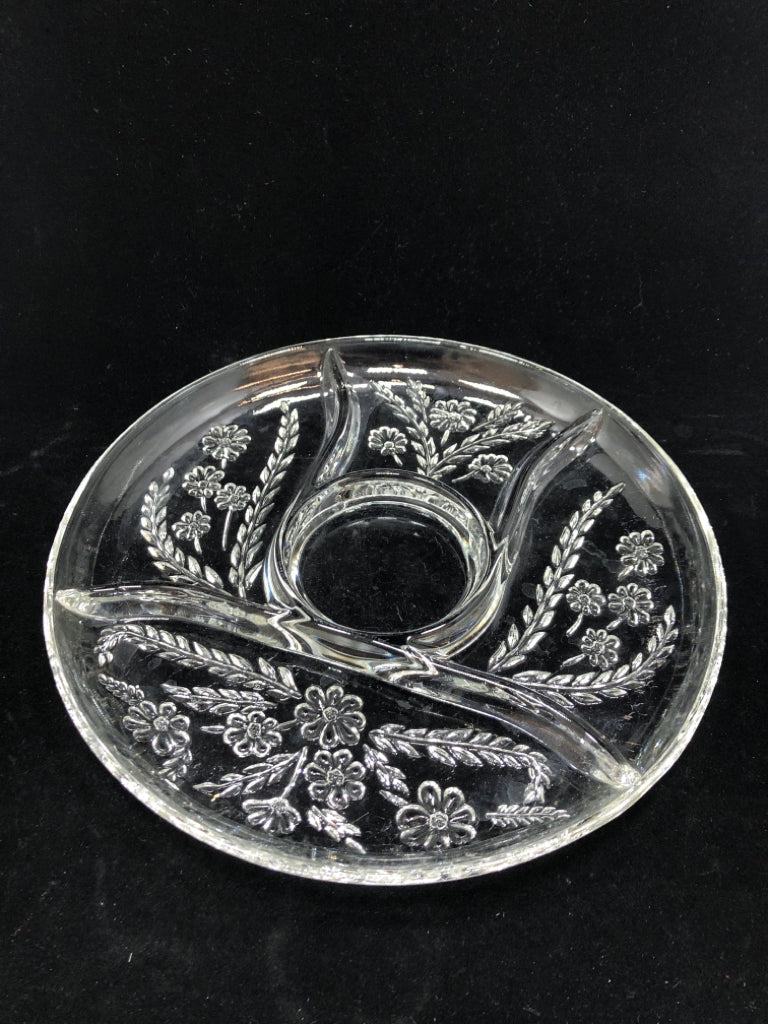 CLEAR GLASS 5 SECTION SERVING DISH W/EMBOSSED FLOWERS.