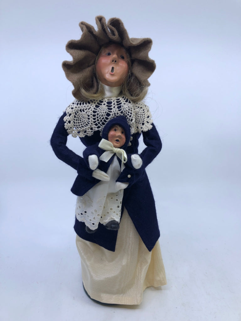 BYERS' CHOICE WOMAN IN BLUE DRESS HOLDING CHILD-1992.