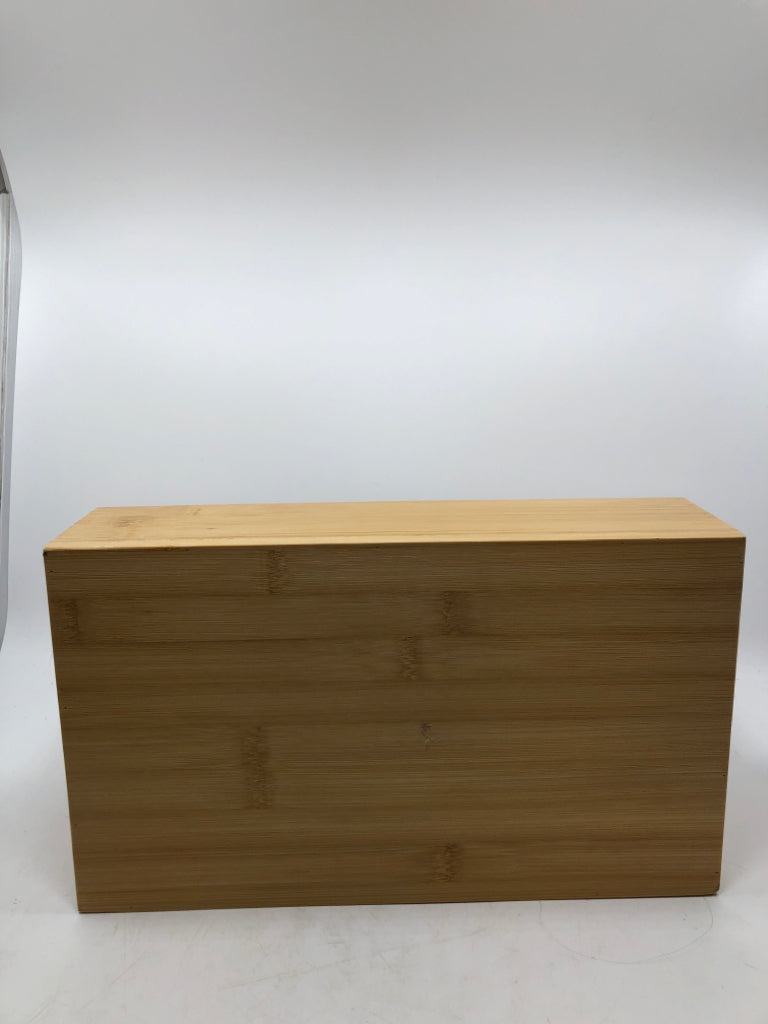 BAMBOO HAIR TOOL ORGANIZER.