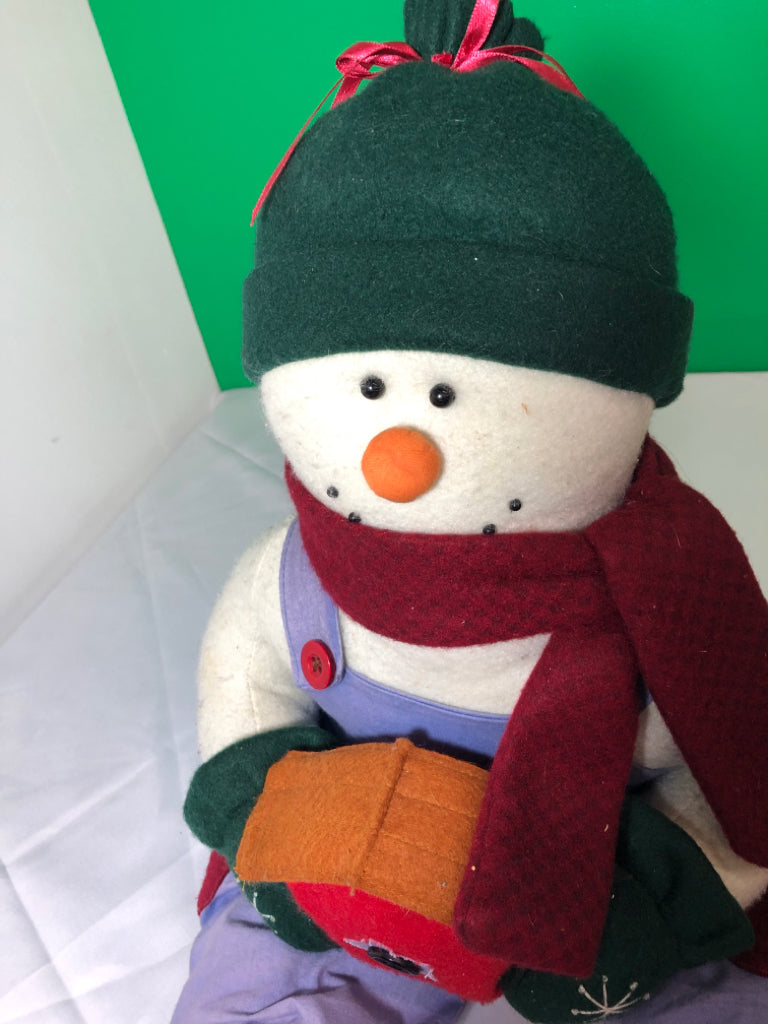 SHELF SITTING SNOWMAN W BLUE OVERALL.