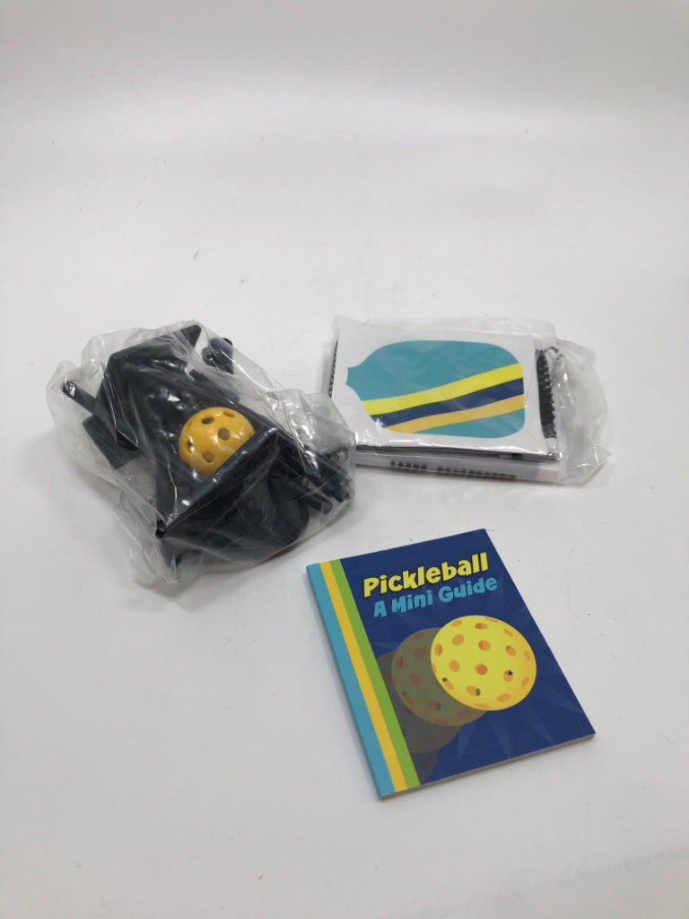 NIB DESKTOP PICKLEBALL GAME