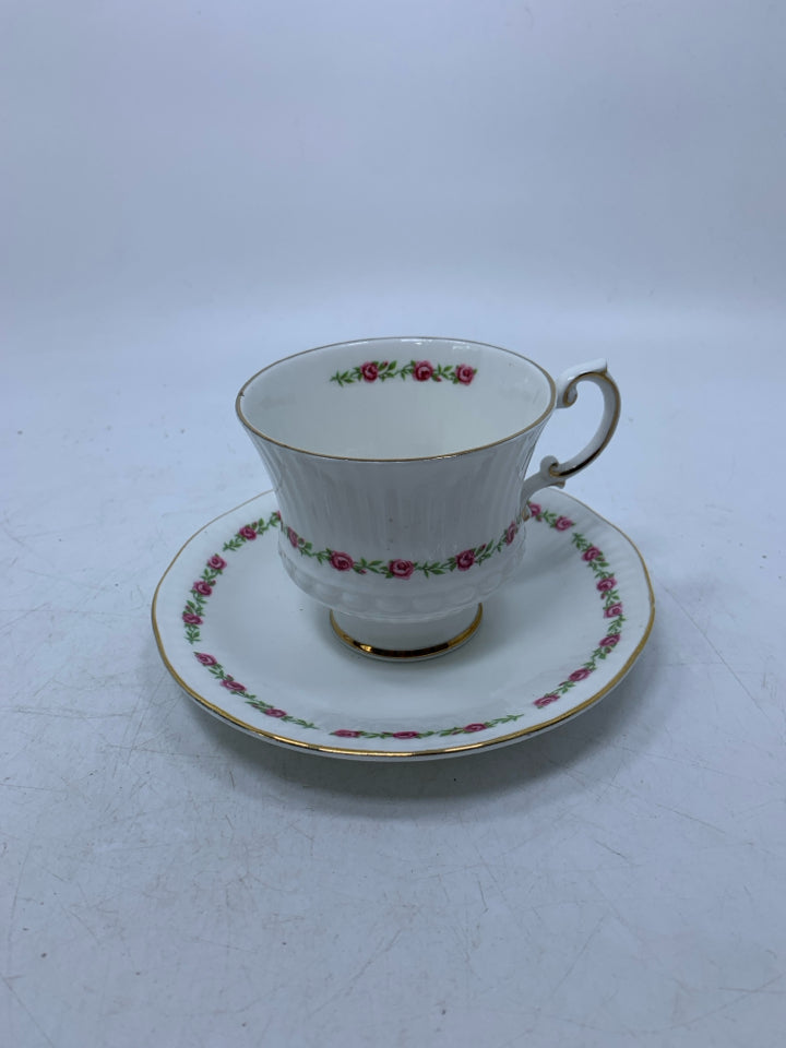 SMALL PINK ROSES TEACUP/SAUCER.