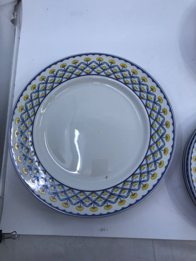 12PC BLUE, YELLOW FLORAL FARBERWARE DISH SET.