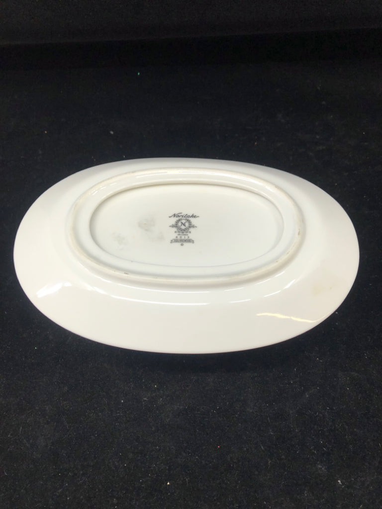 BLUE FLORAL SILVER GRAVY BOAT.