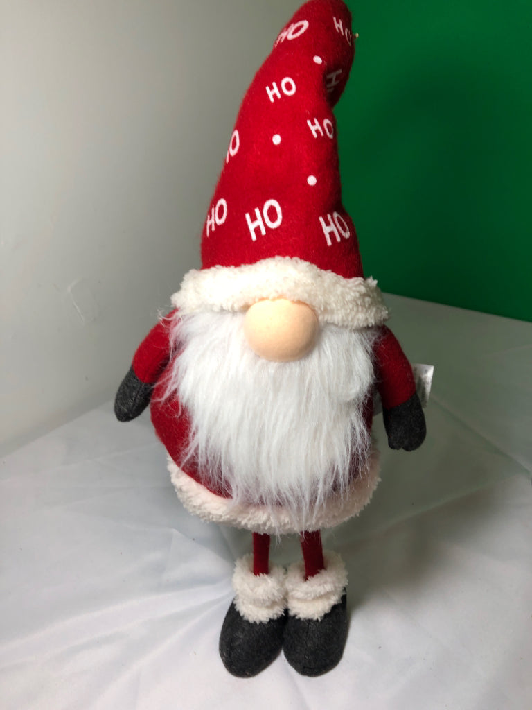 SANTA GNOME W/ HO HO HAT ON PLUSH.