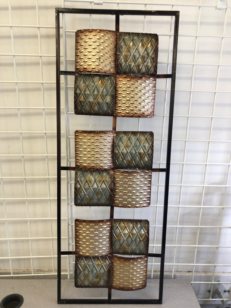 METAL SQUARE PATTERN WALL ART.