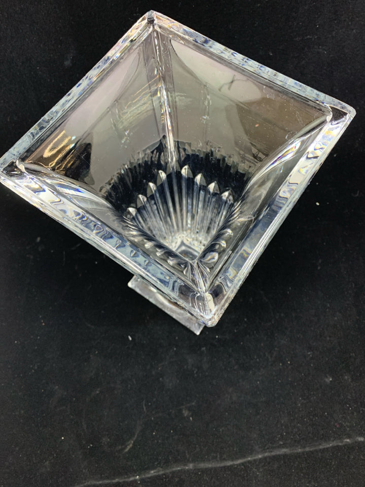 WATERFORD CRYSTAL CLARION FLARED FLOWER VASE.