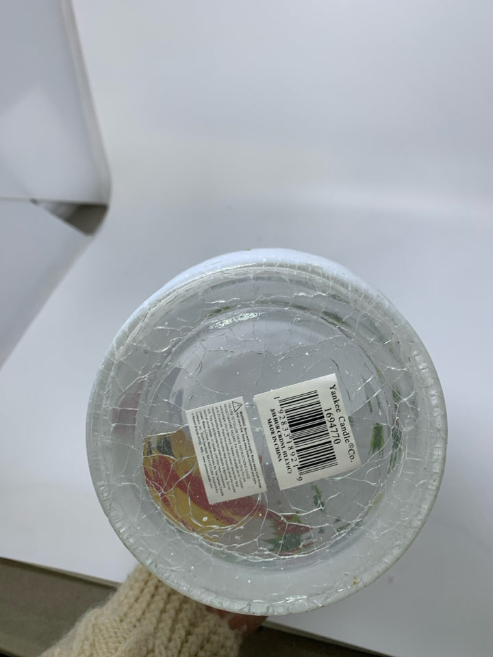 HURRICANE CRACKLE GLASS FROSTED CANDLE HOLDER W/ PAINTED CARDINALS YANKEE CANDLE