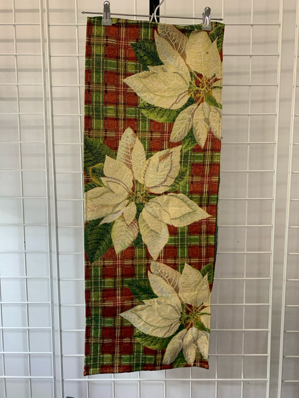 WHITE POINSETTIA TABLE RUNNER.