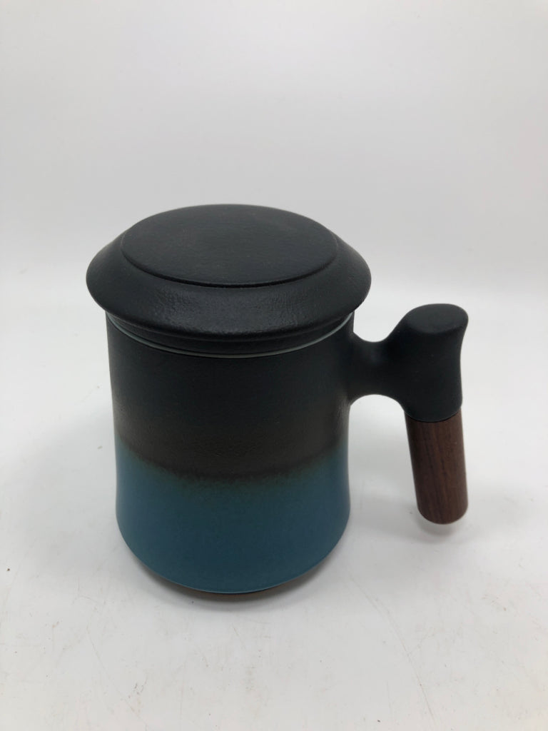 STONEWARE MUG W/INFUSER & LID.