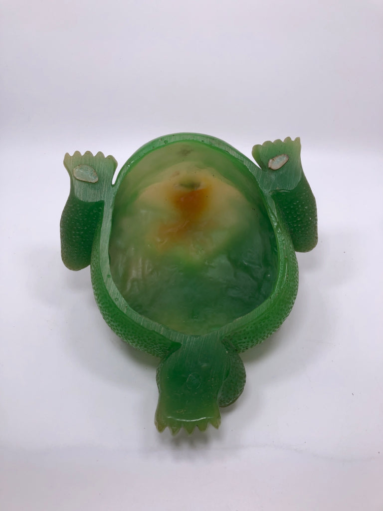2PC RESIN MONEY FROG GARDEN DECOR.
