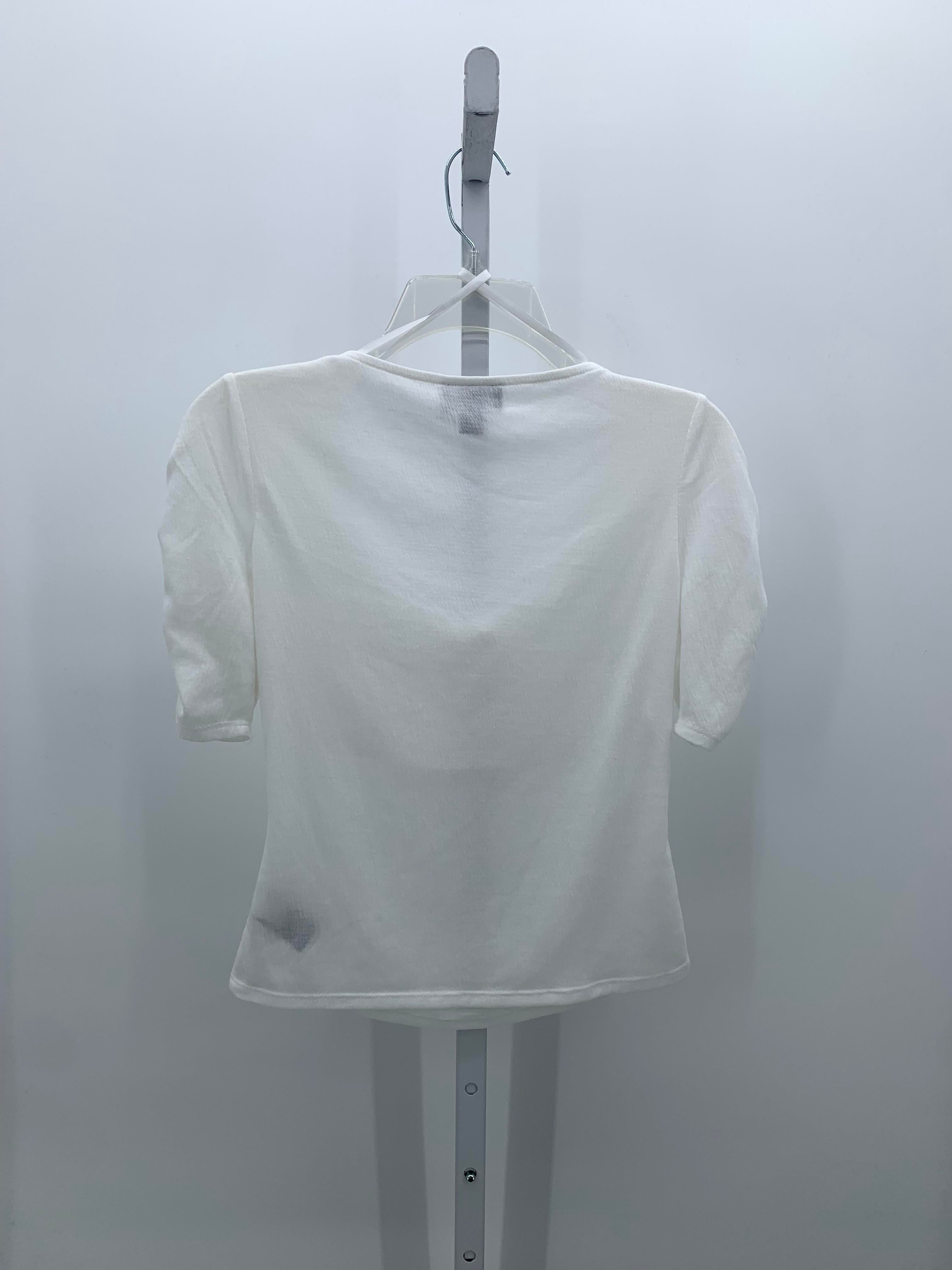 IZ Byer Size Small Misses Short Sleeve Shirt