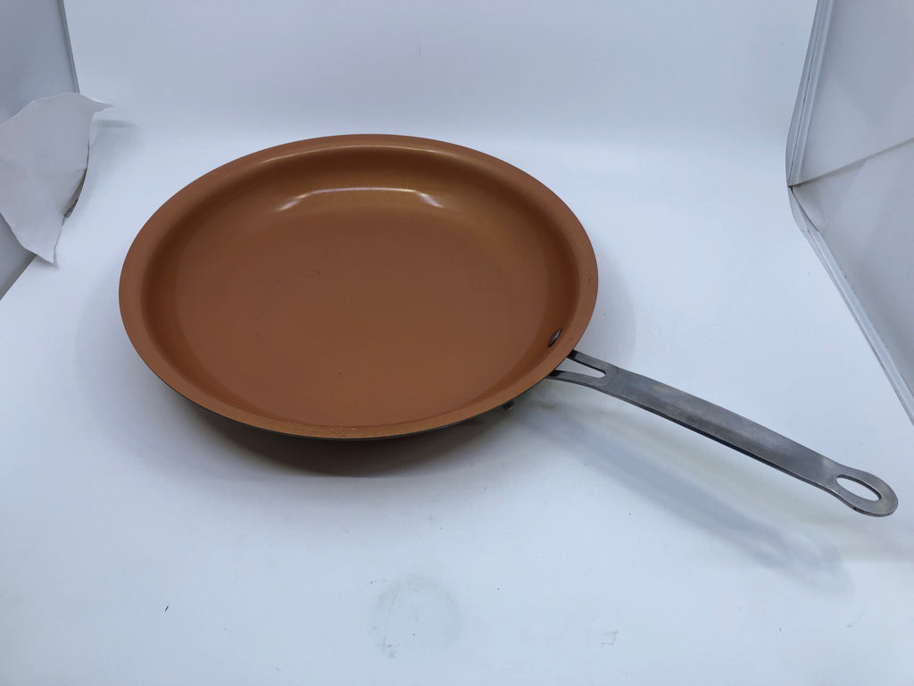 COPPER SKILLET.