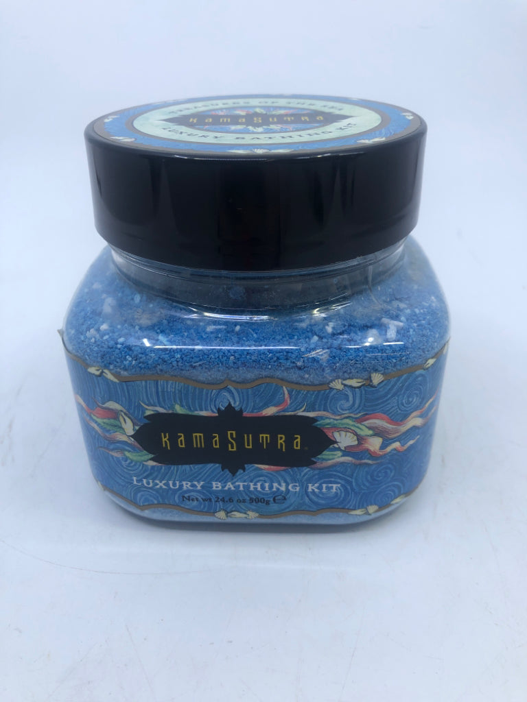 NIP BATH SALTS.