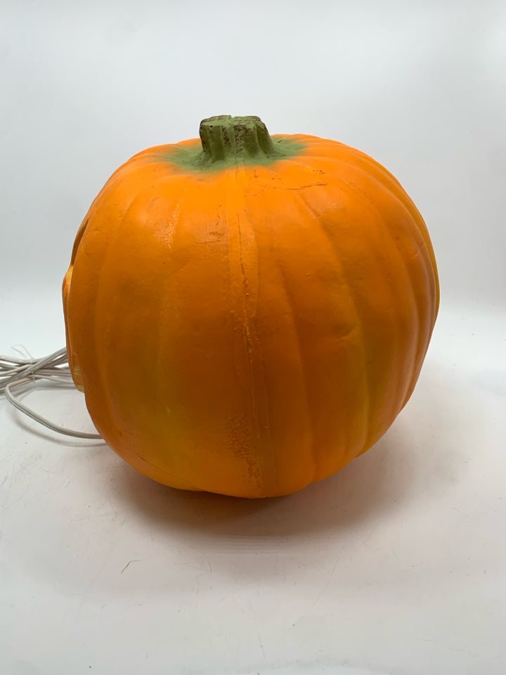 CUTOUT PUMPKIN LIGHT.