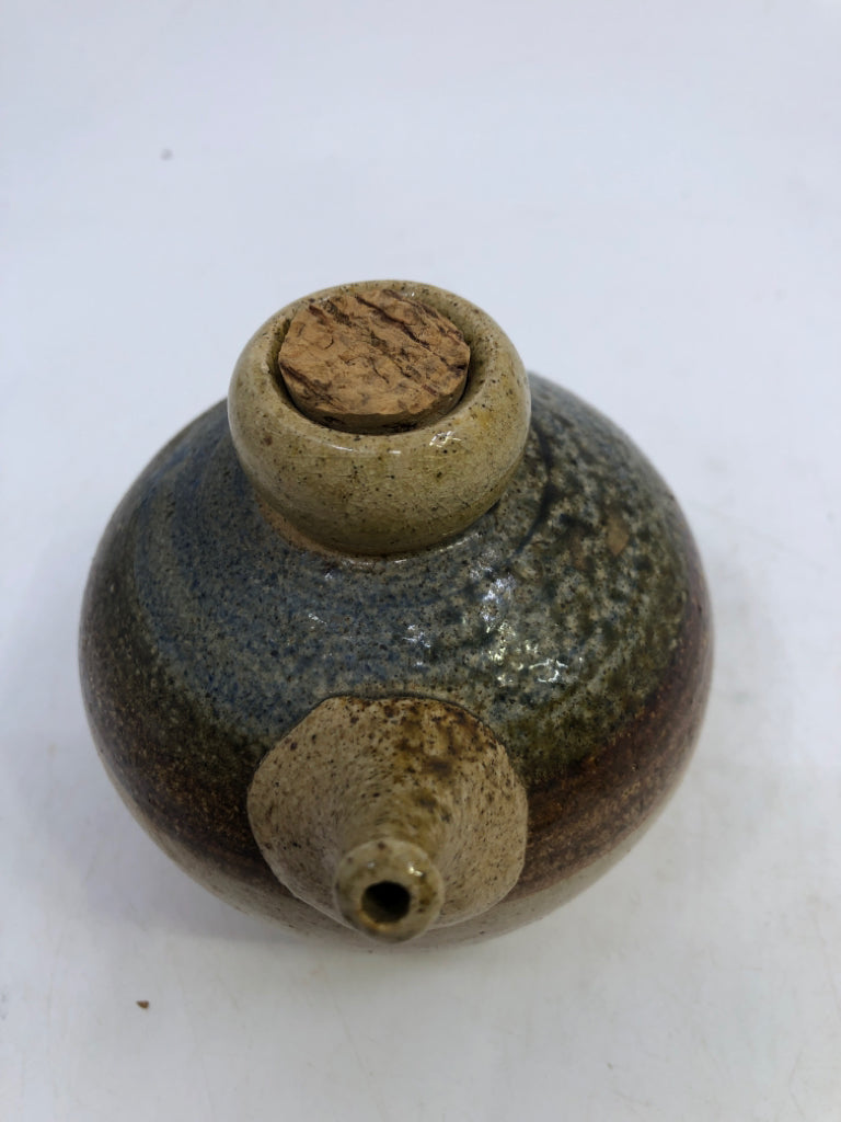 BROWN, TAN, BLUE JAPANESE POTTERY TEAPOT.