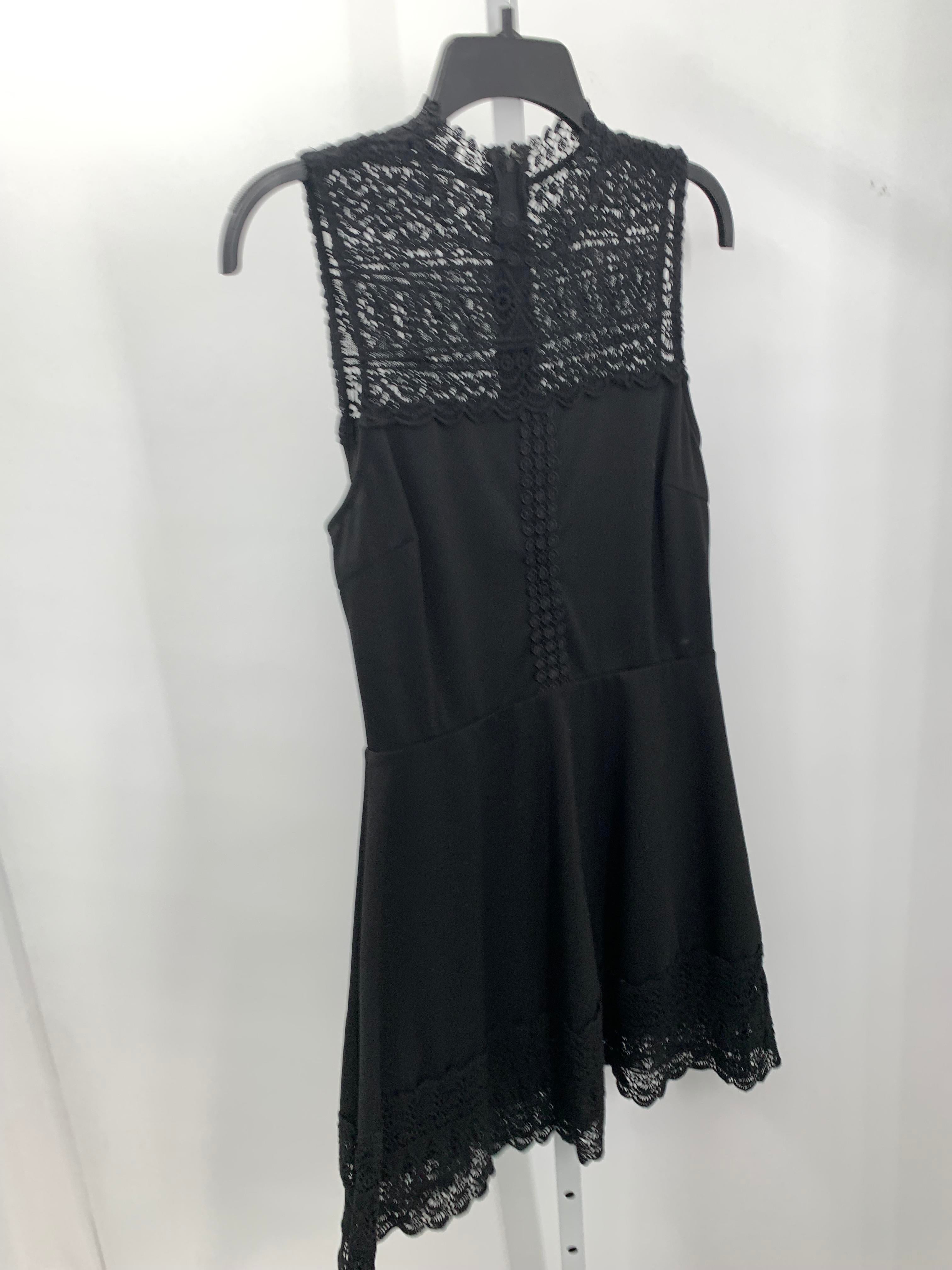 Size Small Misses Sleeveless Dress