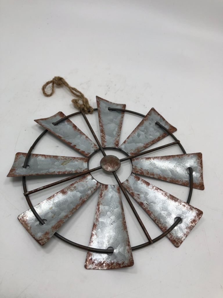MINI GALVANIZED METAL WINDMILL WALL-HANGING.