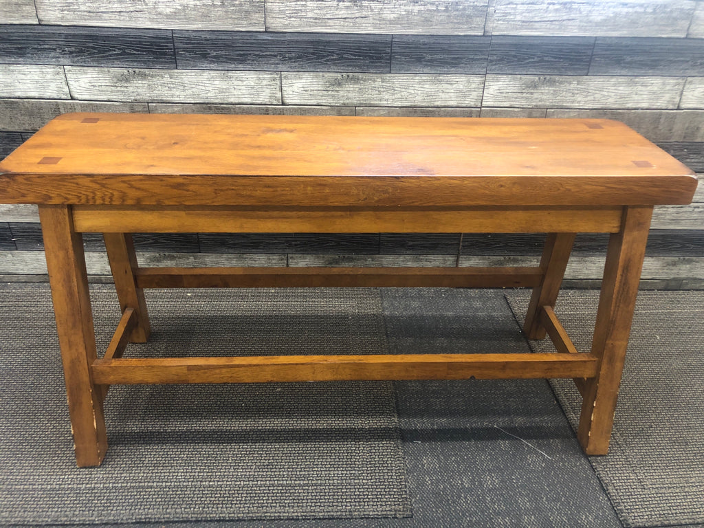 HEAVY MAPLE WOOD BENCH.