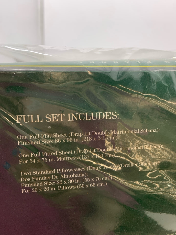 NIP FLANNEL SHEET SET.