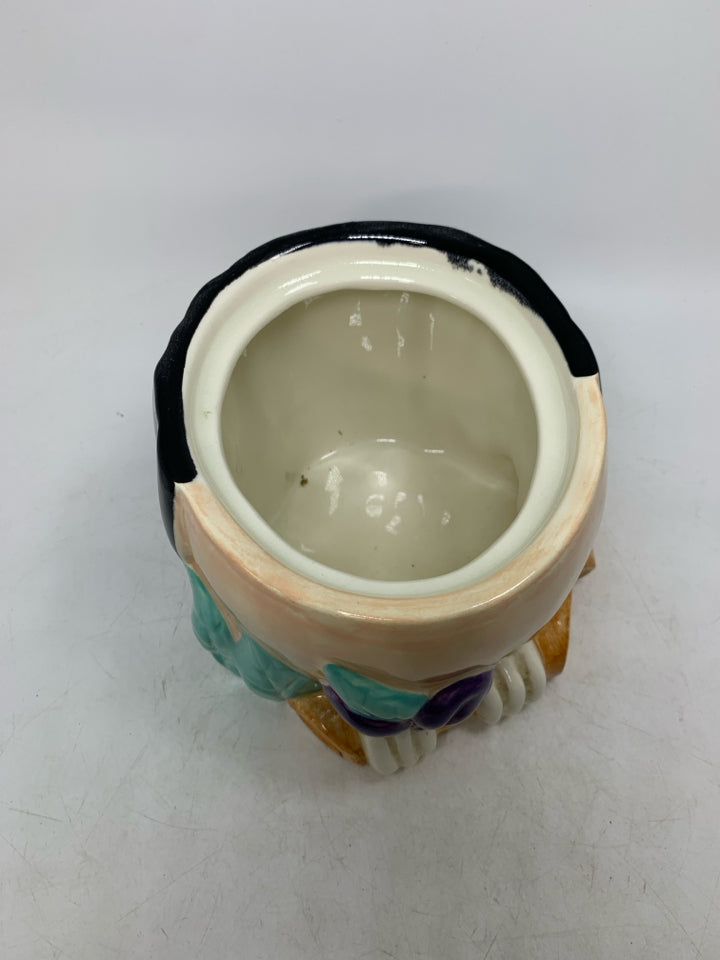LARGE CERAMIC PAINTED TUCAN COOKIE JAR.