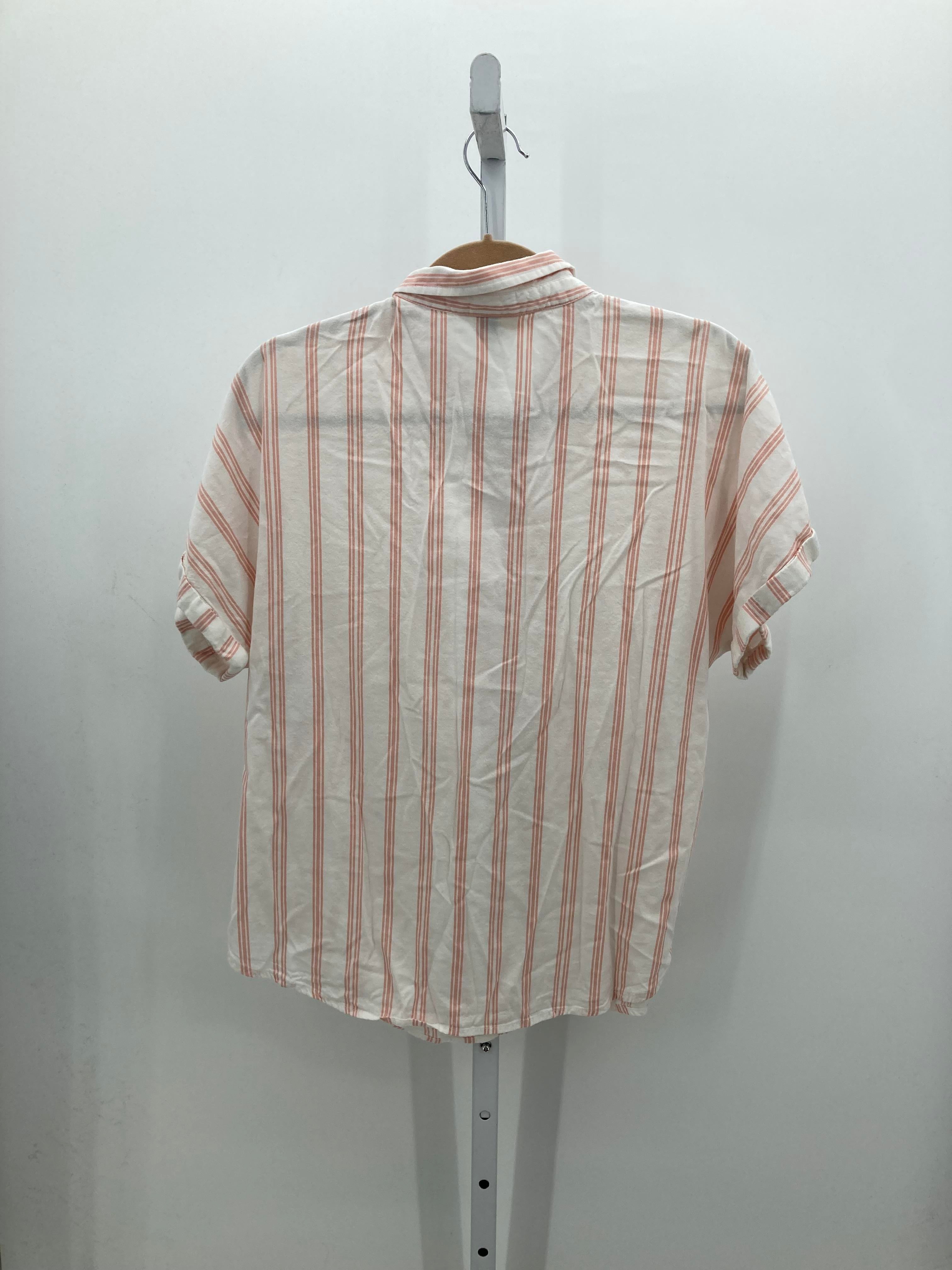 Universal Thread Size Large Misses Short Sleeve Shirt