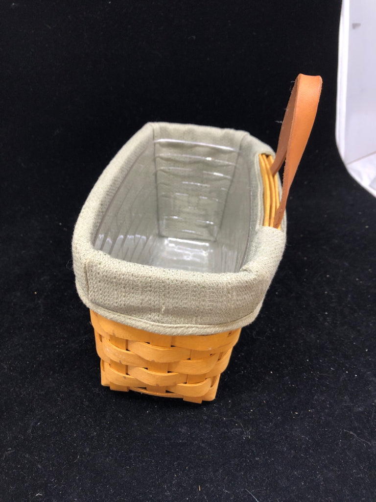 1998 WALL POCKET W GREEN AND PLASTIC LINER.