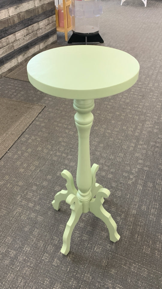 GREEN PAINTED PEDESTAL BASE PLANT STAND.