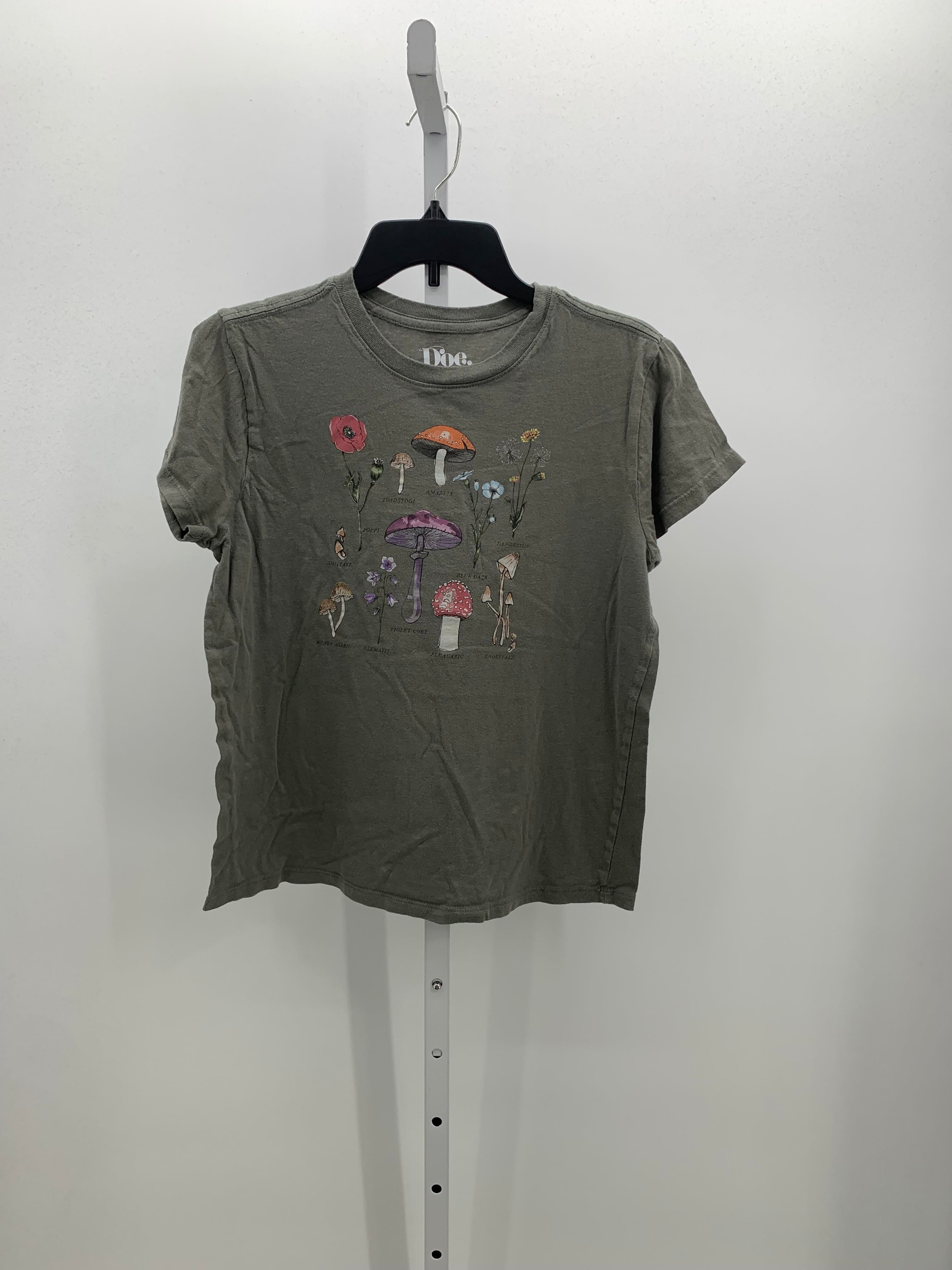 DOE Size Small Juniors Short Sleeve Shirt