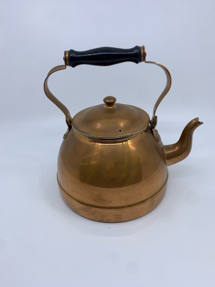 VTG COPPER TEA POT DOUEO MADE IN PORTUGAL.