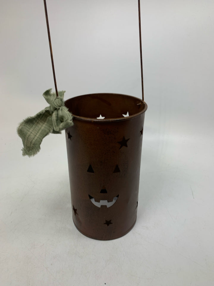 BROWN CYLINDER JACK O LANTERN/STARS CUTOUT LANTERN.