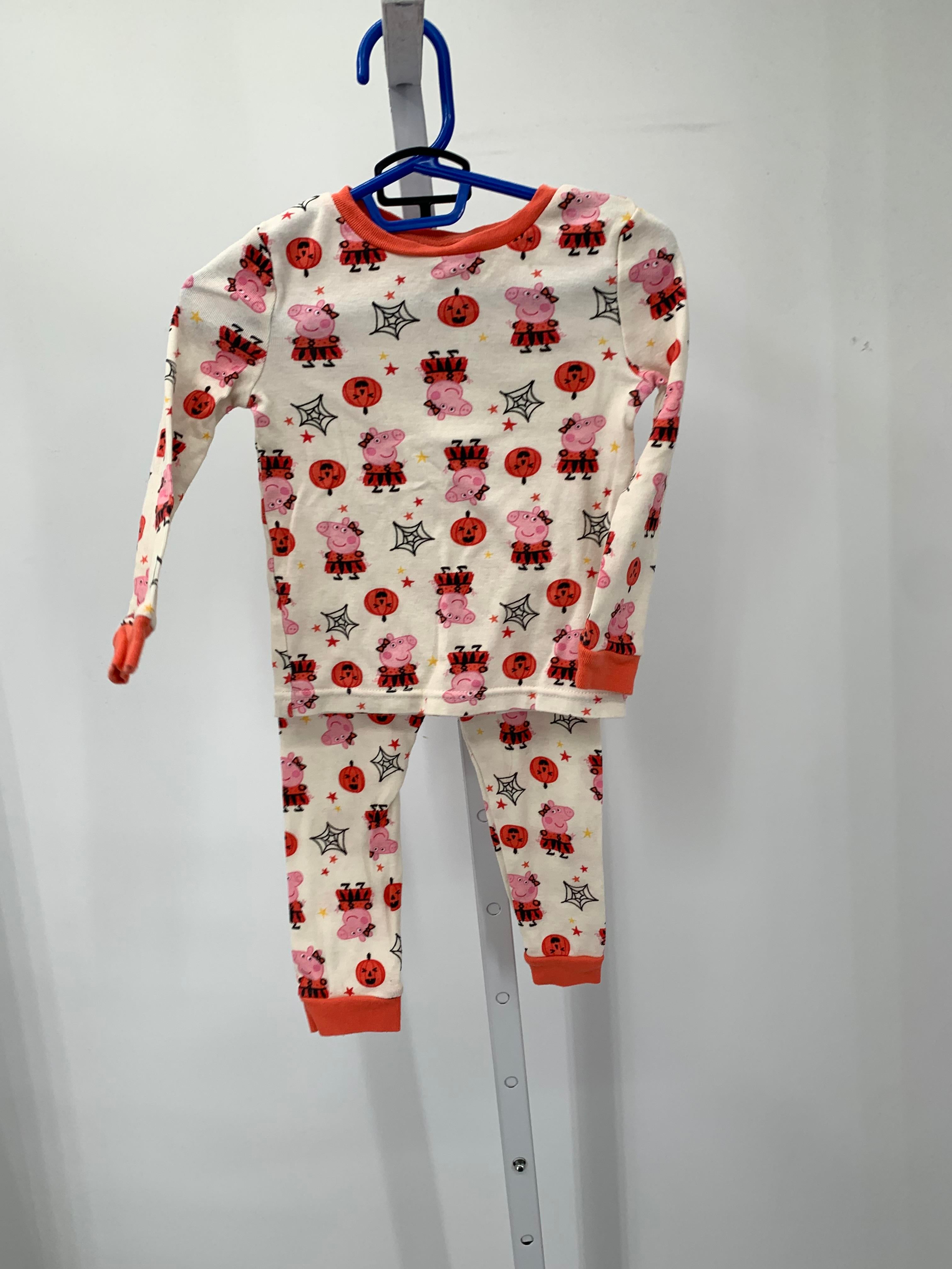 PAJAMAS PUMPKINS AND SPIDERWEBS.