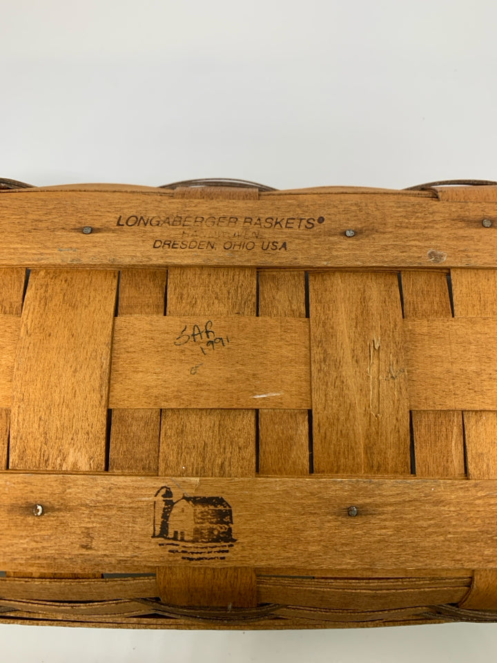 VTG BREAD BASKET W/ LEATHER HANDLES 1991.