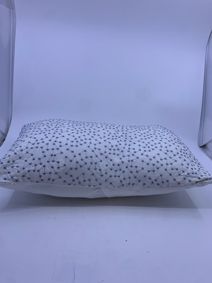 BLUE AND WHITE DOT PATTERN RECTANGLE PILLOW.
