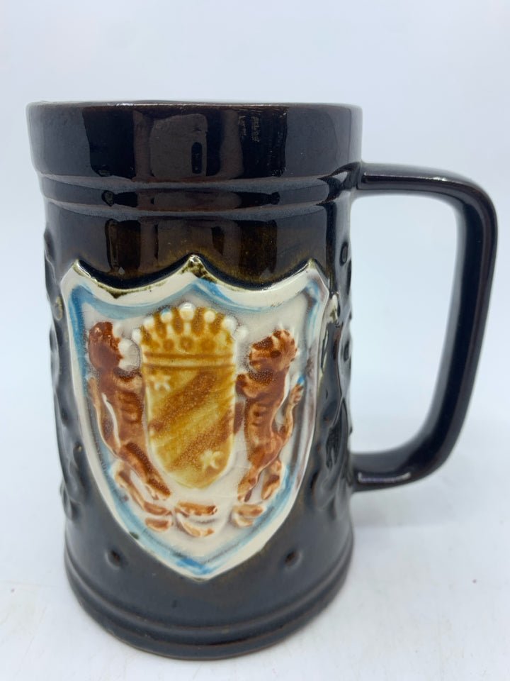 5 BLACK COAT OF ARMS BEER STEINS.