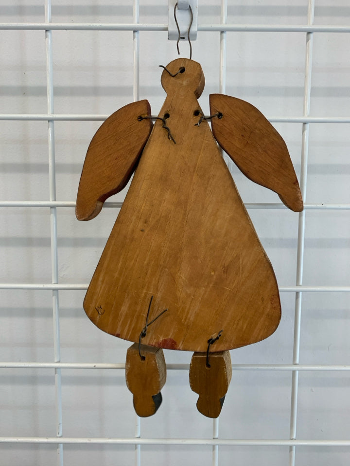 PRIMITIVE WOODEN WOMAN WALL HANGING.