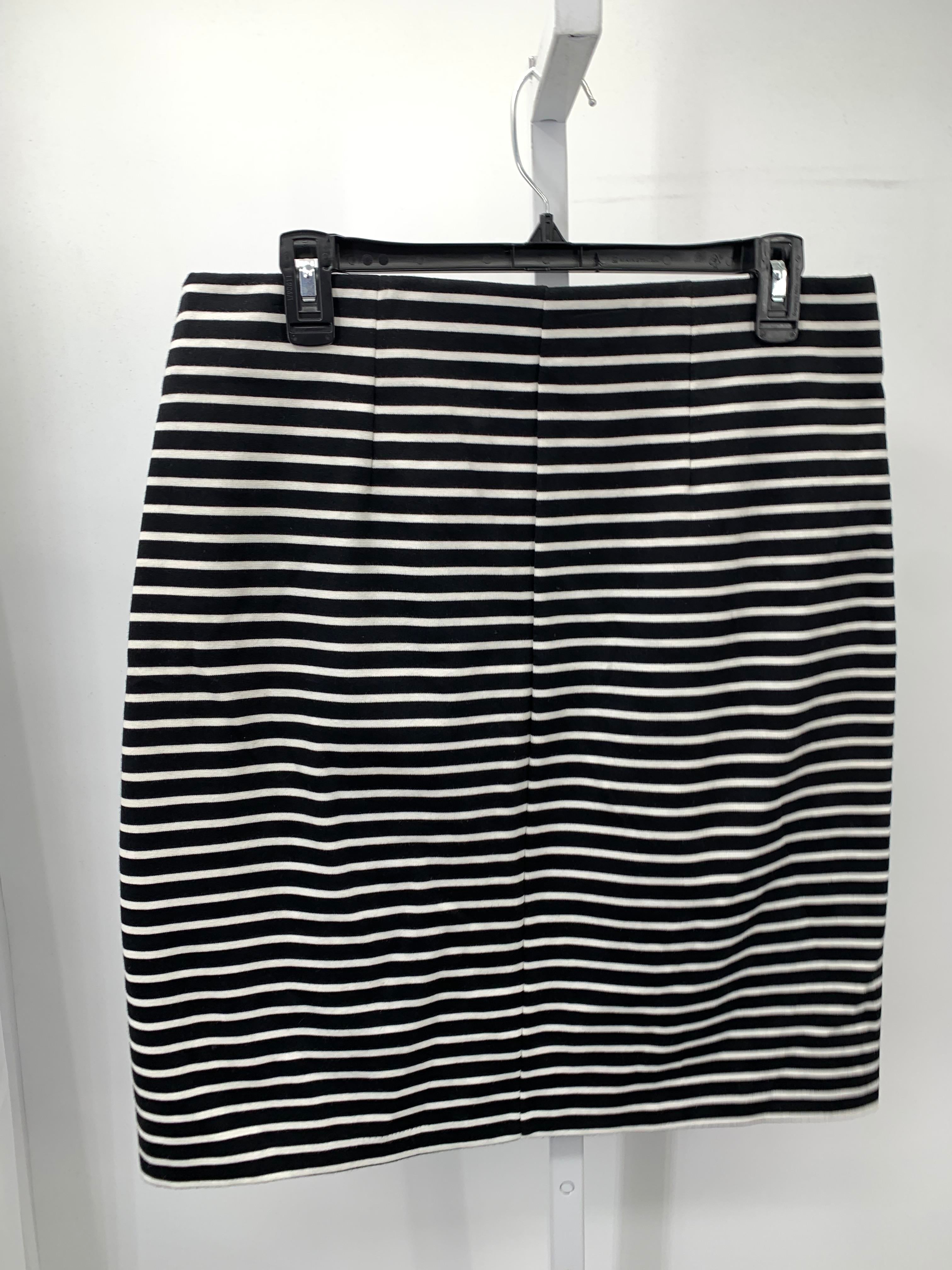 Old Navy Size Medium Misses Skirt