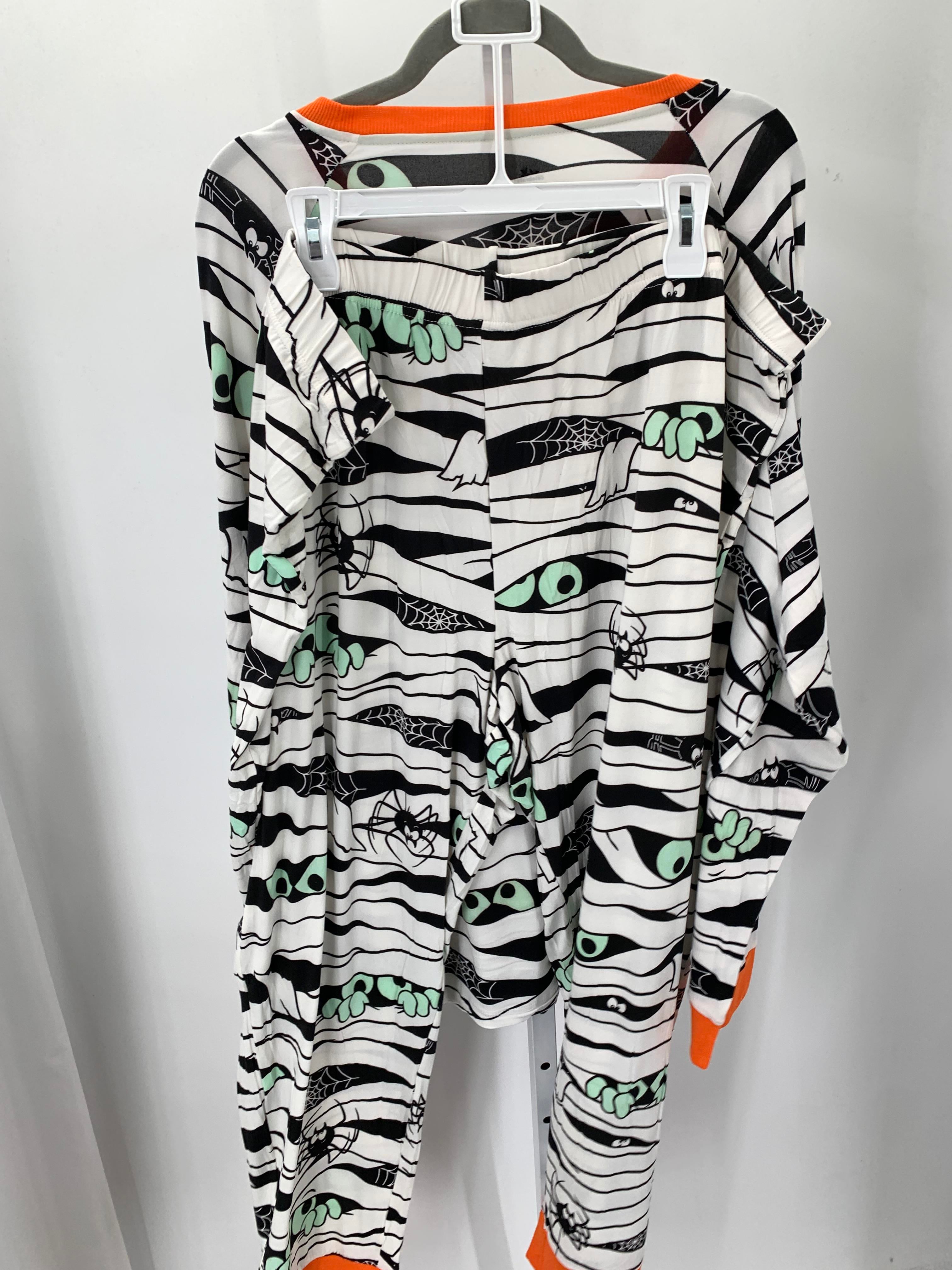 MUMMY PAJAMAS.