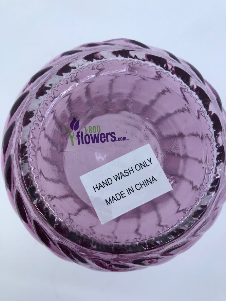 LIGHT PINK SWIRLED VASE.