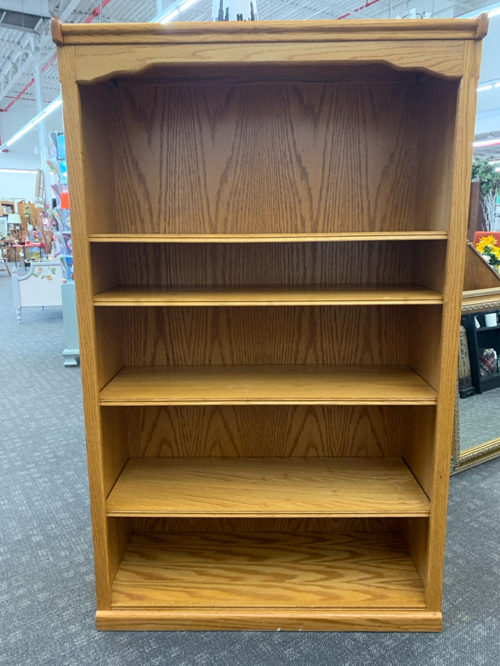 BLONDE WOOD 4 SHELF BOOKCASE.