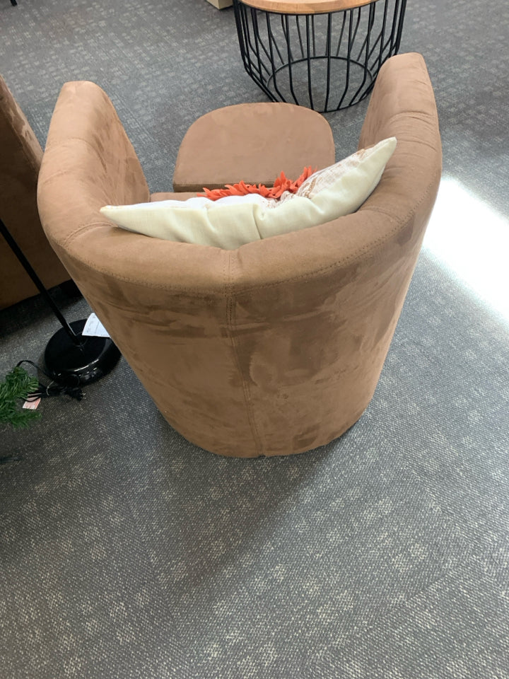 BROWN BARREL CHAIR W OTTOMAN.