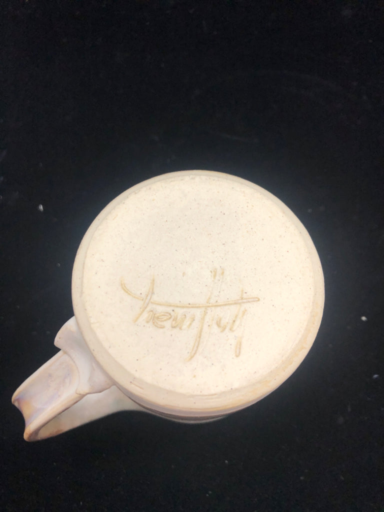 BEIGE TO BLUE DIPPED POTTERY MUG.
